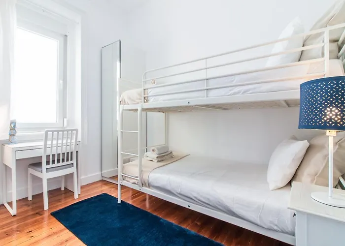 Liberdade - 7 Bedroom شقة Lisboa